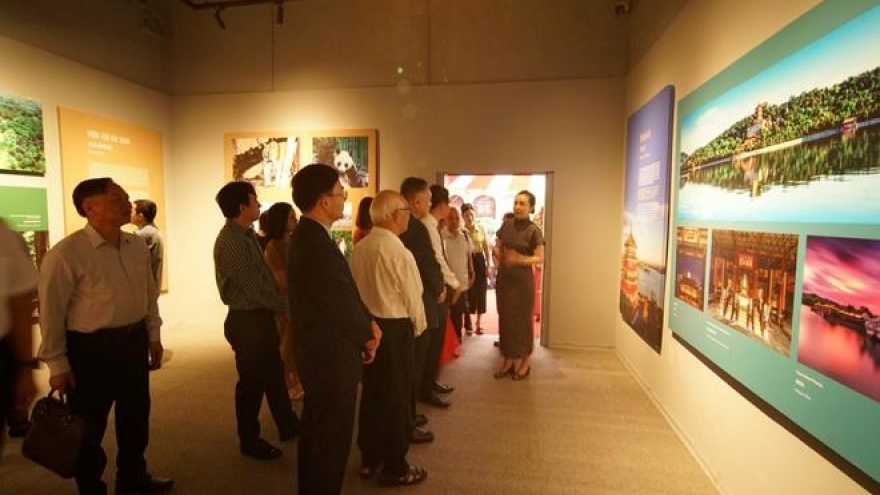 Beijing gardens introduced at Thang Long Imperial Citadel exhibition